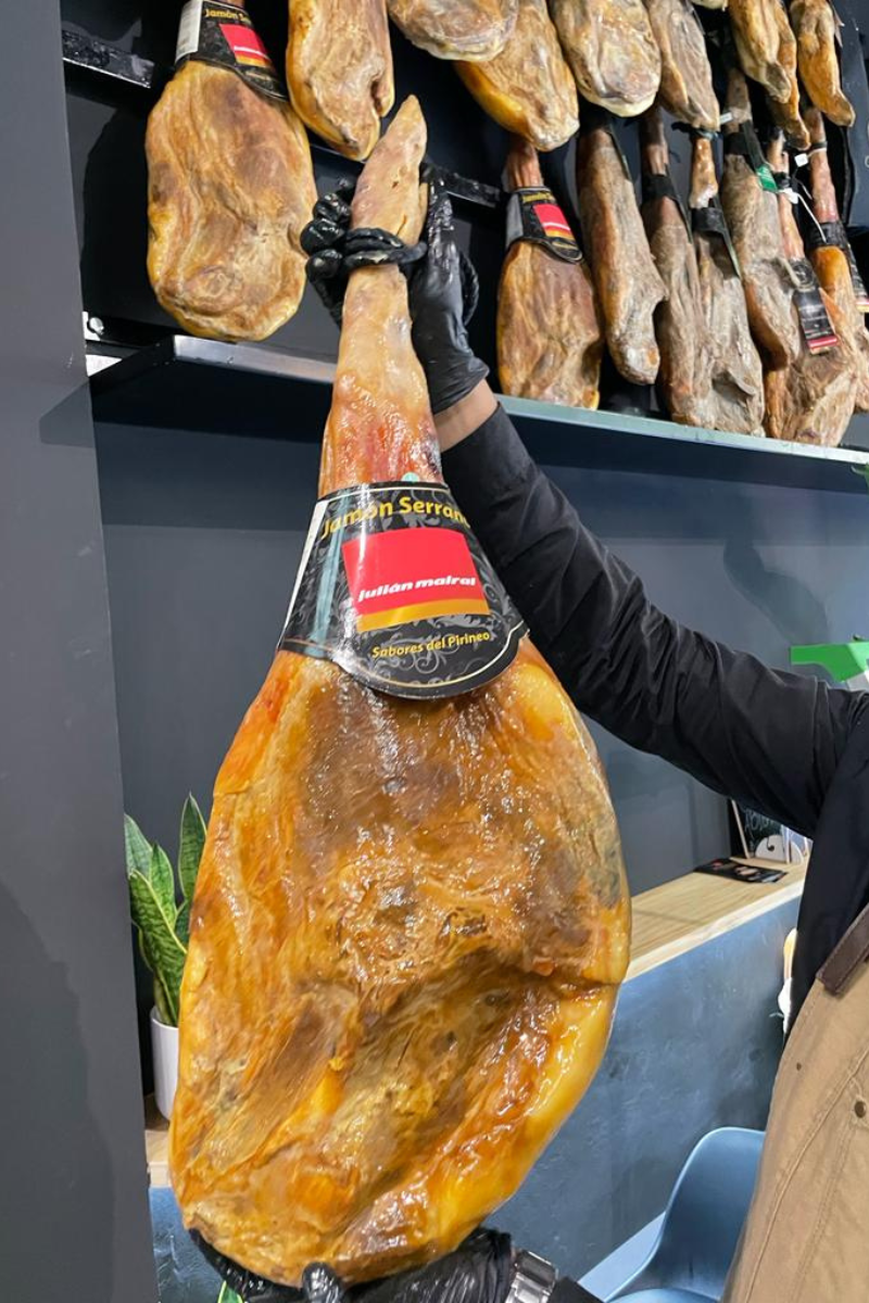 JAMÓN RESERVA CON PATA - 50% DUROC - 7,25KG